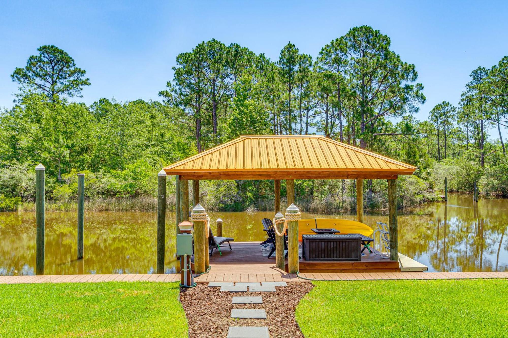 Waterfront Florida Vacation Rental With Boat Dock ミルトン エクステリア 写真